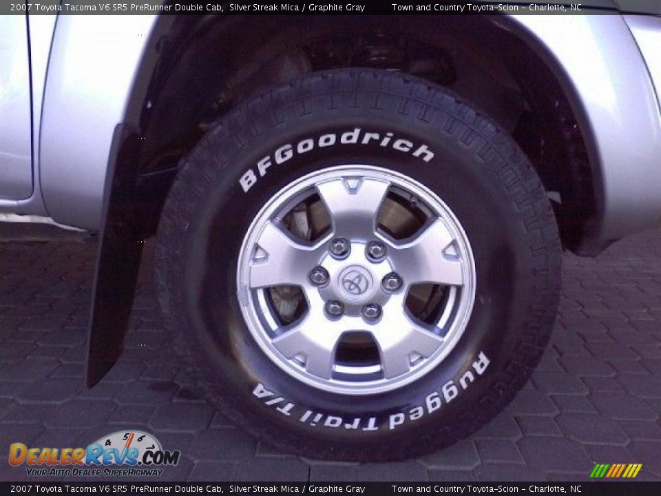2007 Toyota Tacoma V6 SR5 PreRunner Double Cab Silver Streak Mica / Graphite Gray Photo #22