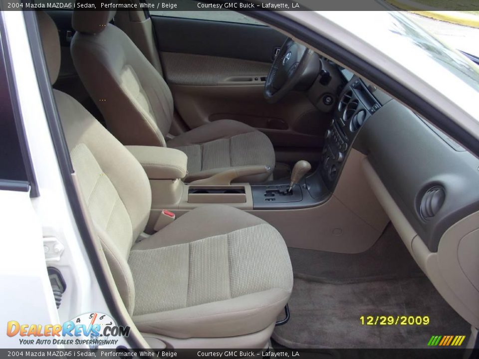 2004 Mazda MAZDA6 i Sedan Performance White / Beige Photo #9