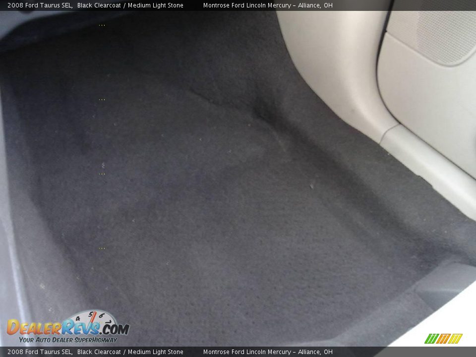 2008 Ford Taurus SEL Black Clearcoat / Medium Light Stone Photo #31