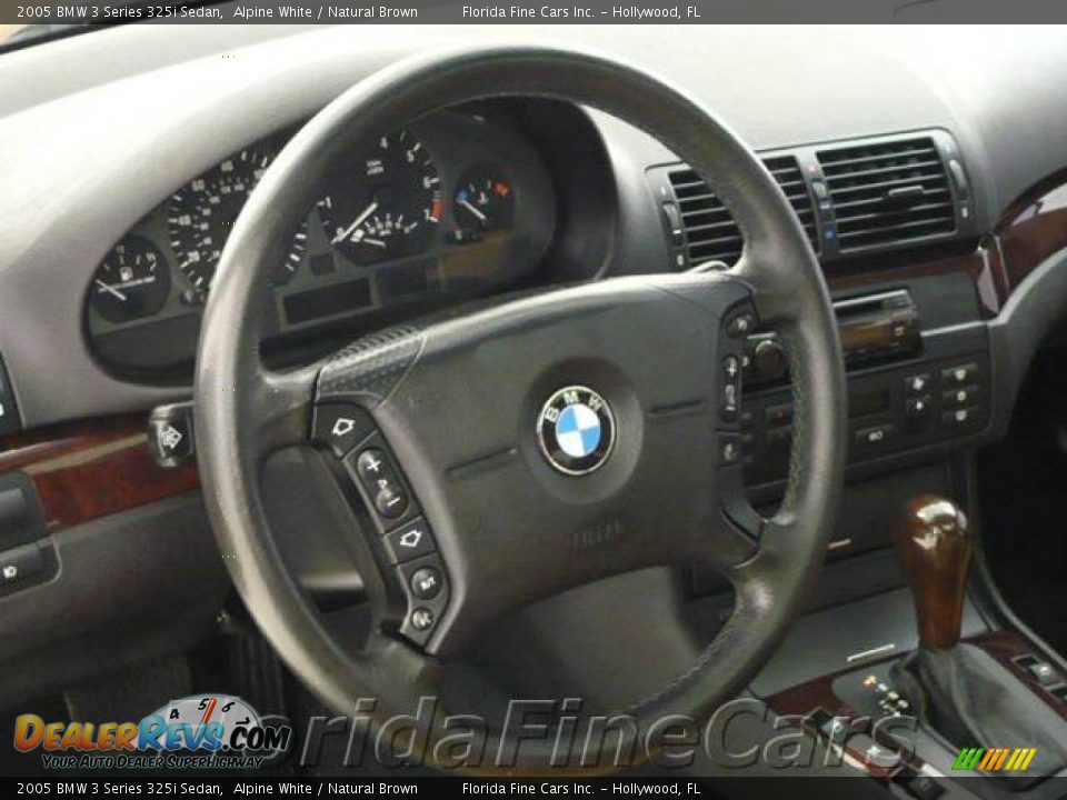 2005 BMW 3 Series 325i Sedan Alpine White / Natural Brown Photo #16