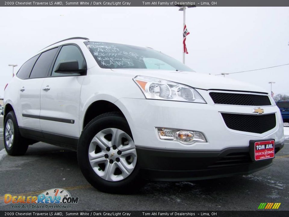 2009 Chevrolet Traverse LS AWD Summit White / Dark Gray/Light Gray Photo #1