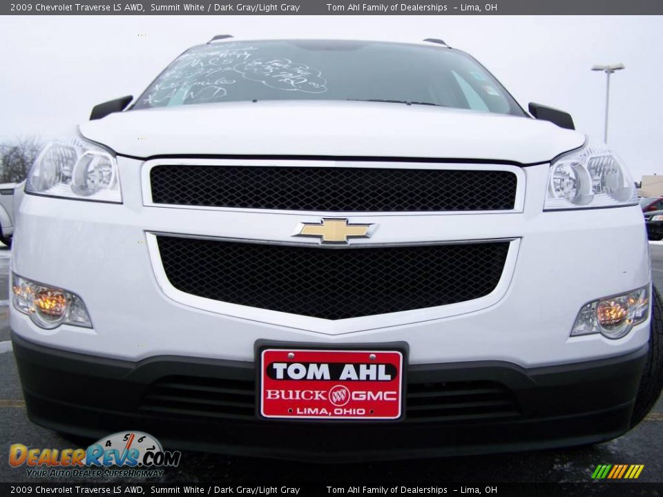 2009 Chevrolet Traverse LS AWD Summit White / Dark Gray/Light Gray Photo #3