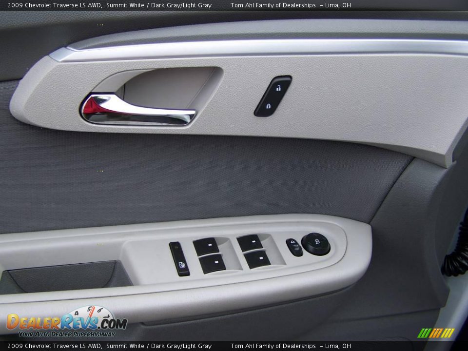 2009 Chevrolet Traverse LS AWD Summit White / Dark Gray/Light Gray Photo #10