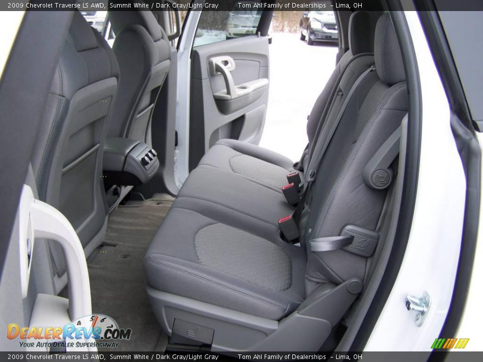 2009 Chevrolet Traverse LS AWD Summit White / Dark Gray/Light Gray Photo #11