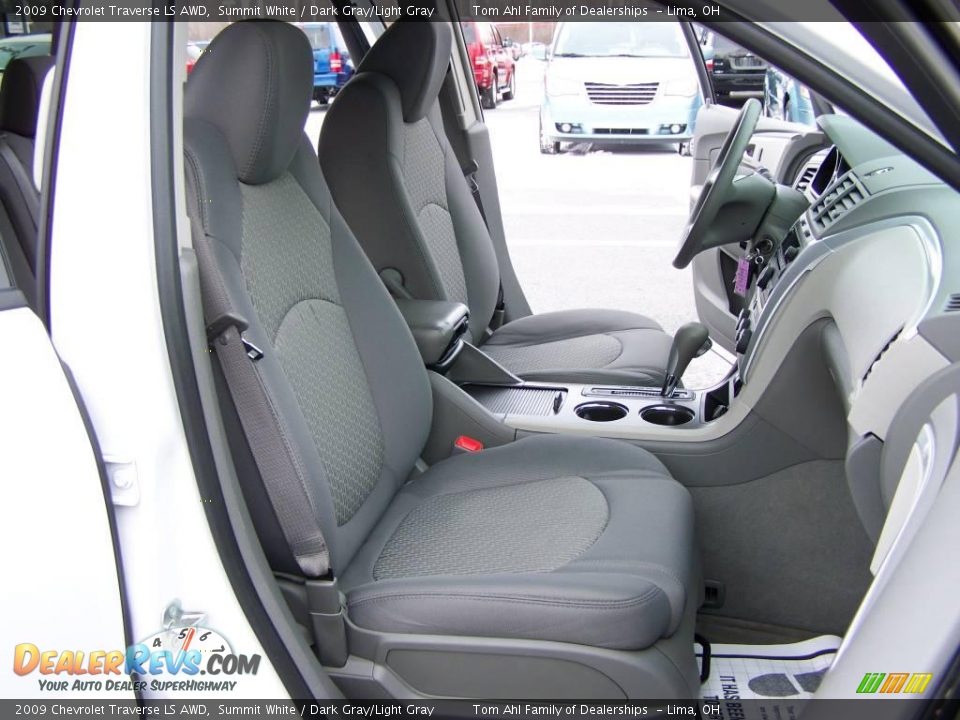 2009 Chevrolet Traverse LS AWD Summit White / Dark Gray/Light Gray Photo #14