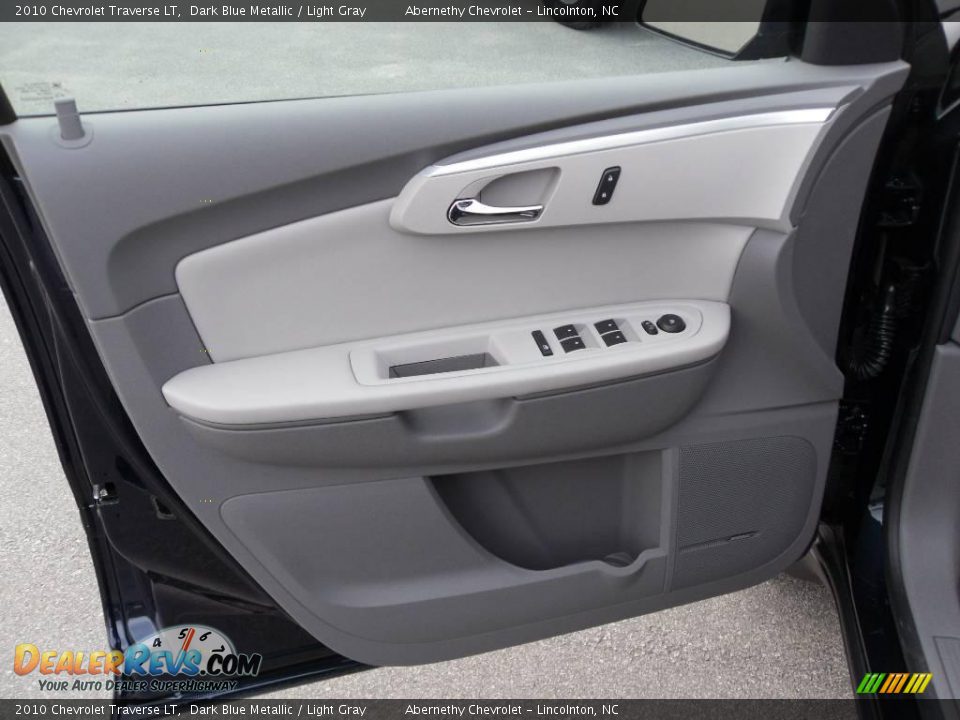 2010 Chevrolet Traverse LT Dark Blue Metallic / Light Gray Photo #7