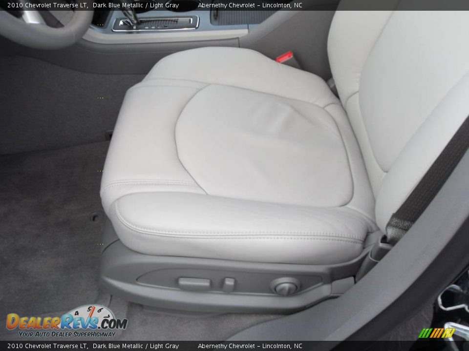 2010 Chevrolet Traverse LT Dark Blue Metallic / Light Gray Photo #8