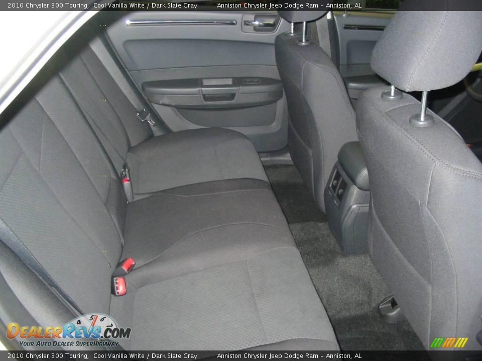 2010 Chrysler 300 Touring Cool Vanilla White / Dark Slate Gray Photo #9