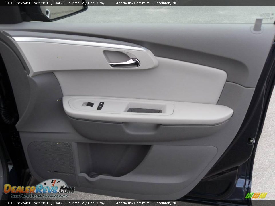 2010 Chevrolet Traverse LT Dark Blue Metallic / Light Gray Photo #16