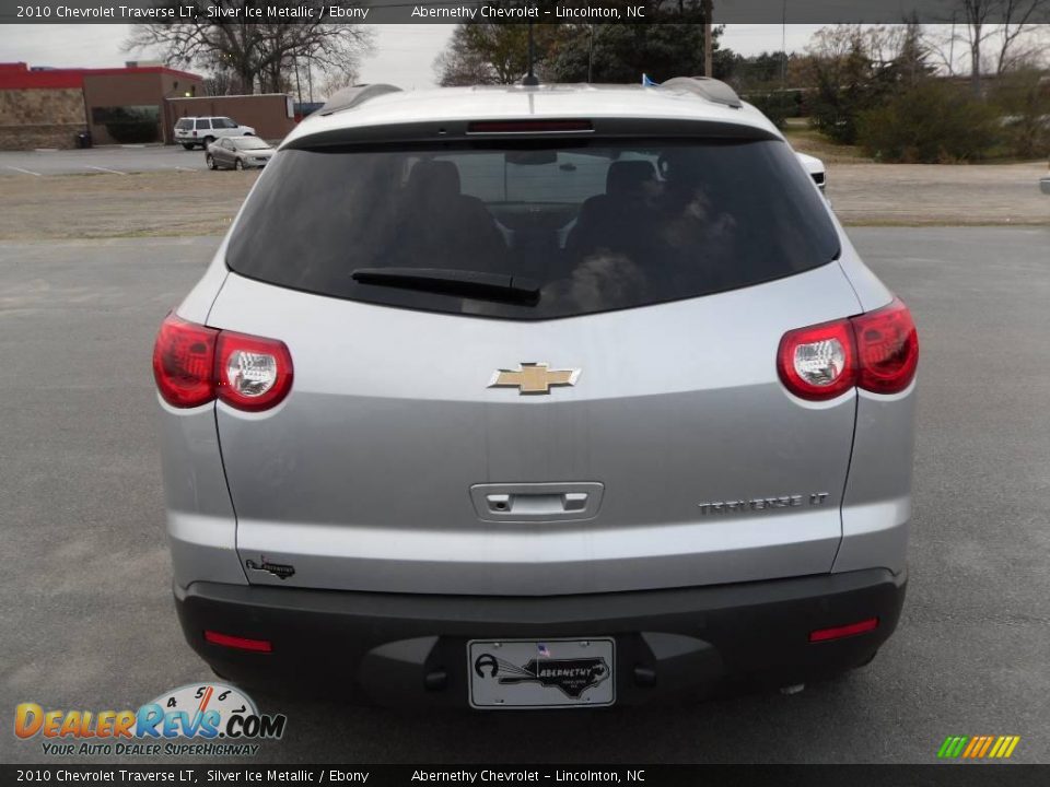 2010 Chevrolet Traverse LT Silver Ice Metallic / Ebony Photo #3