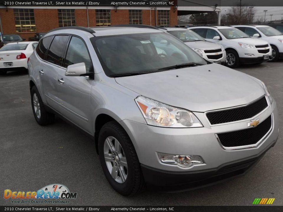 2010 Chevrolet Traverse LT Silver Ice Metallic / Ebony Photo #5