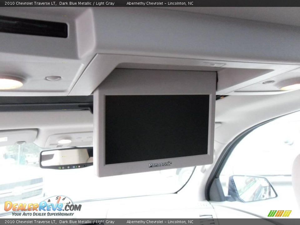 2010 Chevrolet Traverse LT Dark Blue Metallic / Light Gray Photo #21