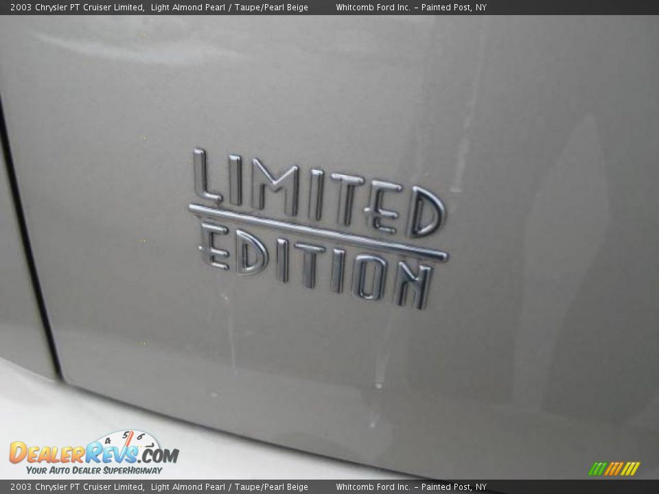 2003 Chrysler PT Cruiser Limited Light Almond Pearl / Taupe/Pearl Beige Photo #18