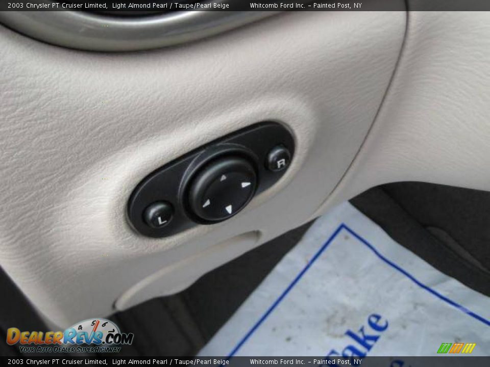 2003 Chrysler PT Cruiser Limited Light Almond Pearl / Taupe/Pearl Beige Photo #27