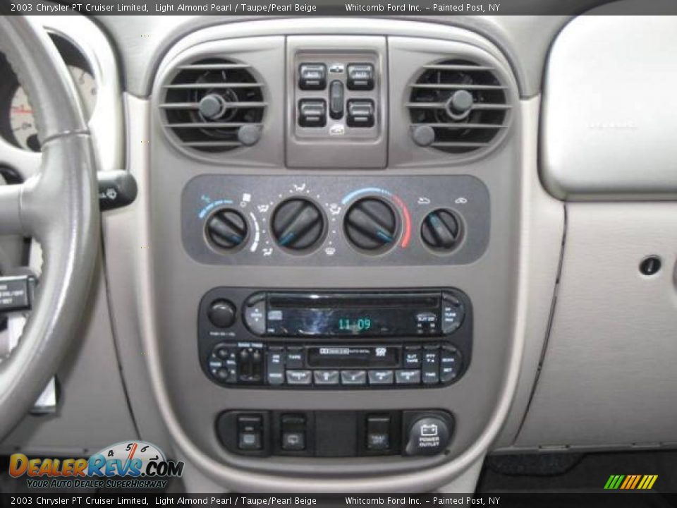 2003 Chrysler PT Cruiser Limited Light Almond Pearl / Taupe/Pearl Beige Photo #29