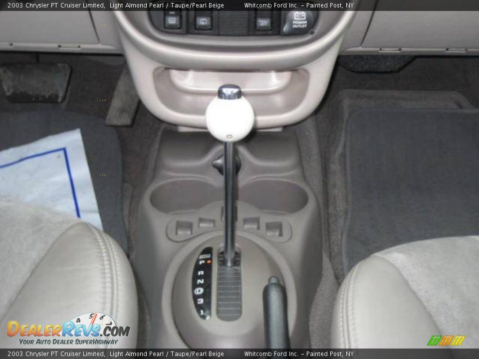 2003 Chrysler PT Cruiser Limited Light Almond Pearl / Taupe/Pearl Beige Photo #30