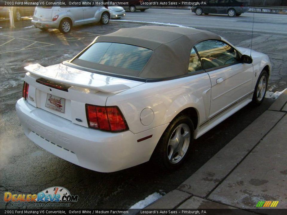 2001 Ford Mustang V6 Convertible Oxford White / Medium Parchment Photo #5