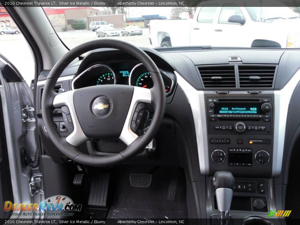 2010 Chevrolet Traverse LT Silver Ice Metallic / Ebony Photo #22