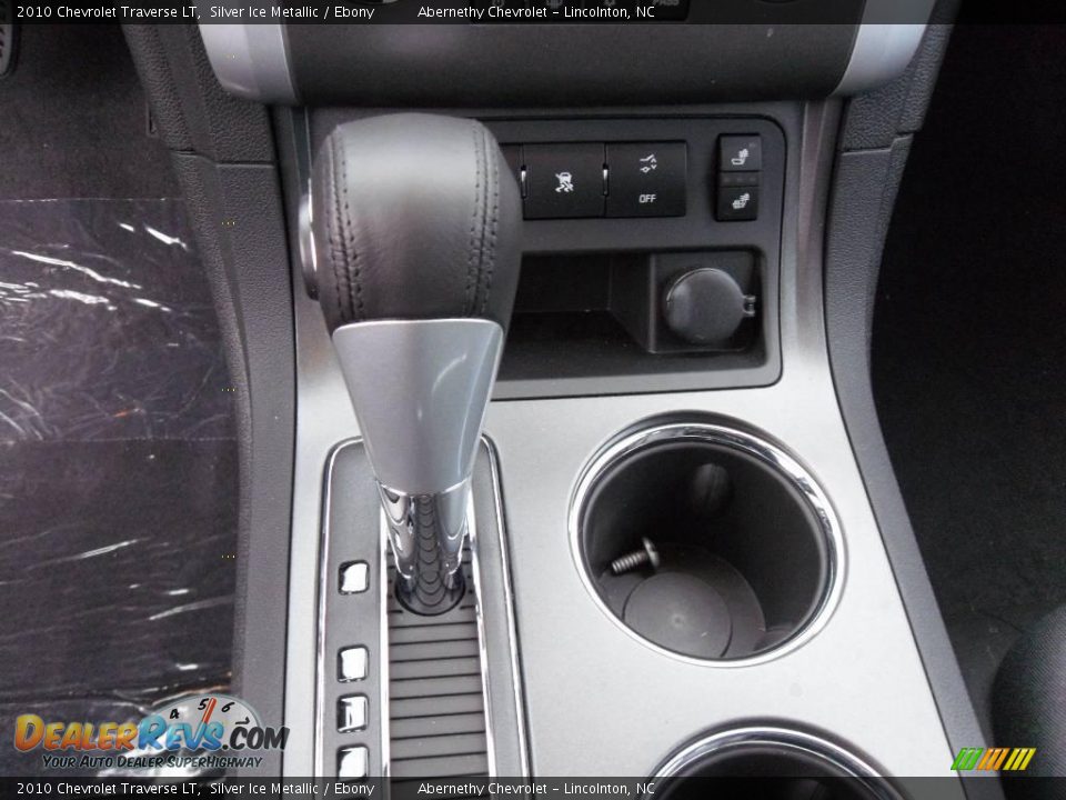 2010 Chevrolet Traverse LT Silver Ice Metallic / Ebony Photo #25