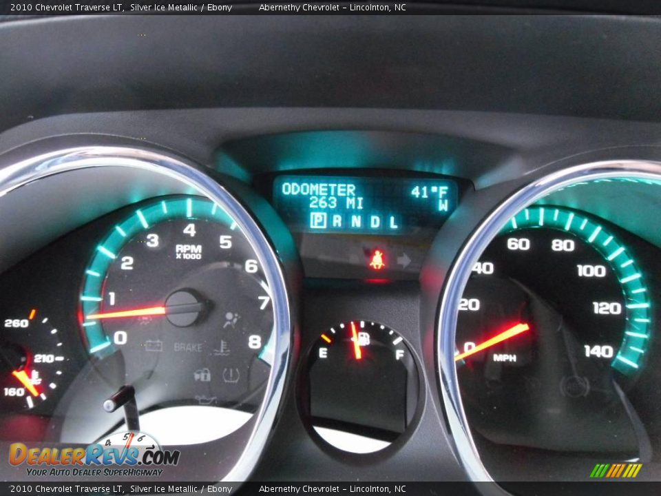 2010 Chevrolet Traverse LT Silver Ice Metallic / Ebony Photo #27