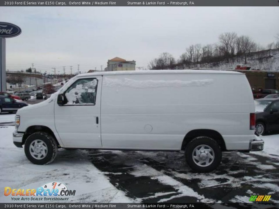 2010 Ford E Series Van E150 Cargo Oxford White / Medium Flint Photo #6