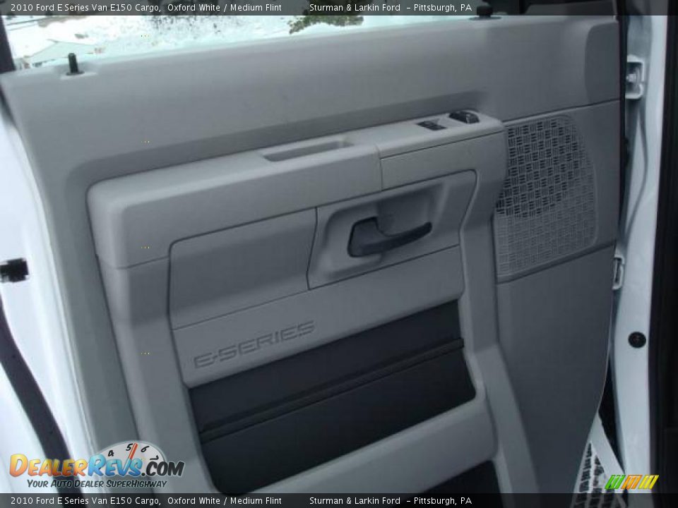 2010 Ford E Series Van E150 Cargo Oxford White / Medium Flint Photo #15