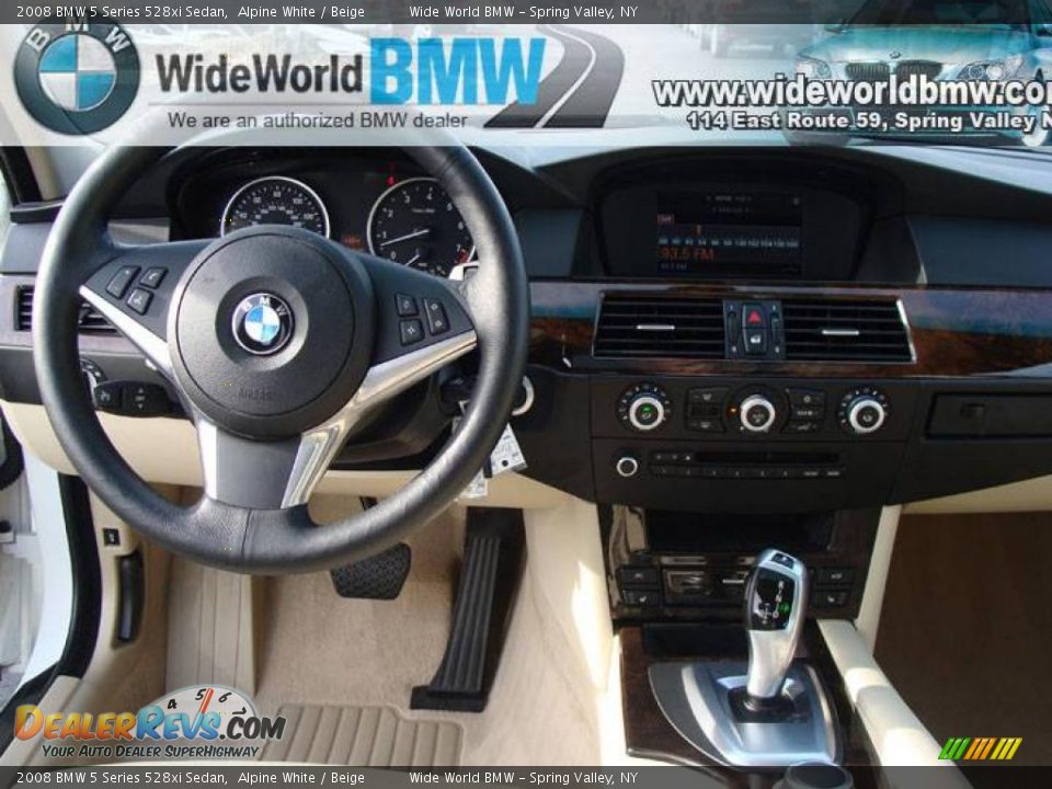 2008 BMW 5 Series 528xi Sedan Alpine White / Beige Photo #12