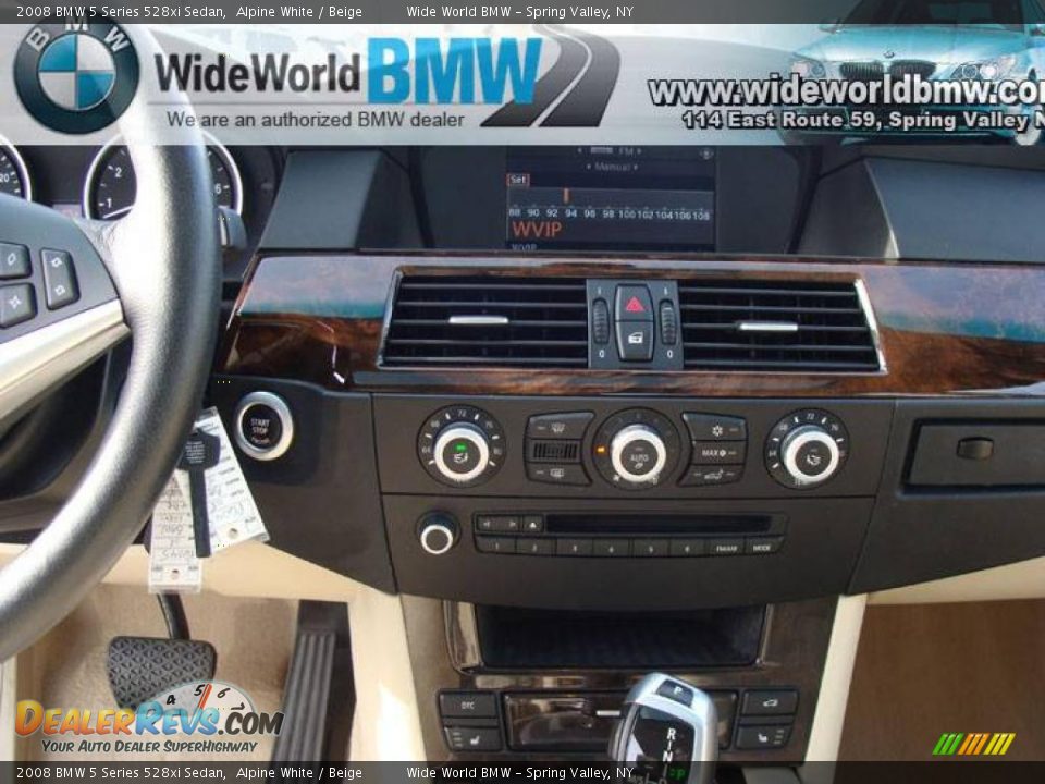 2008 BMW 5 Series 528xi Sedan Alpine White / Beige Photo #13
