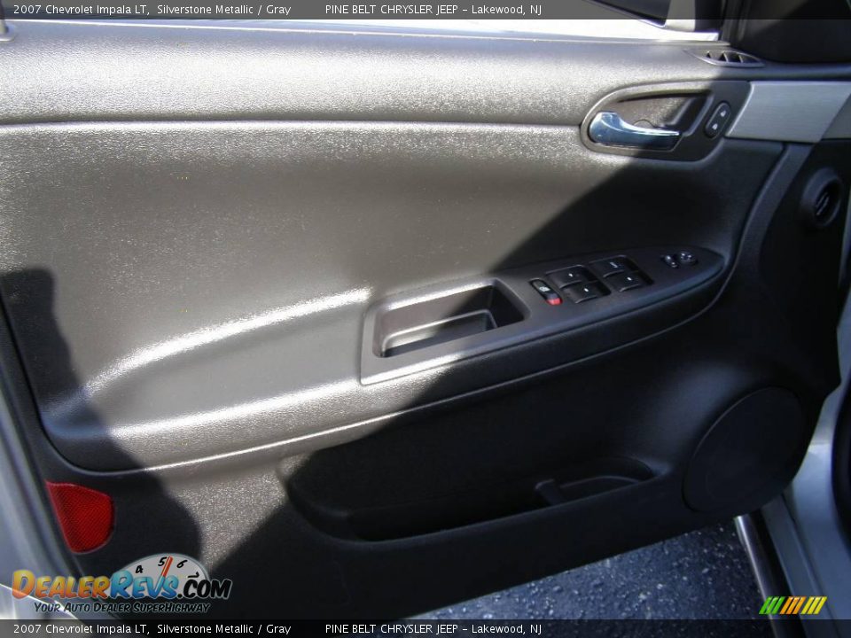 2007 Chevrolet Impala LT Silverstone Metallic / Gray Photo #8