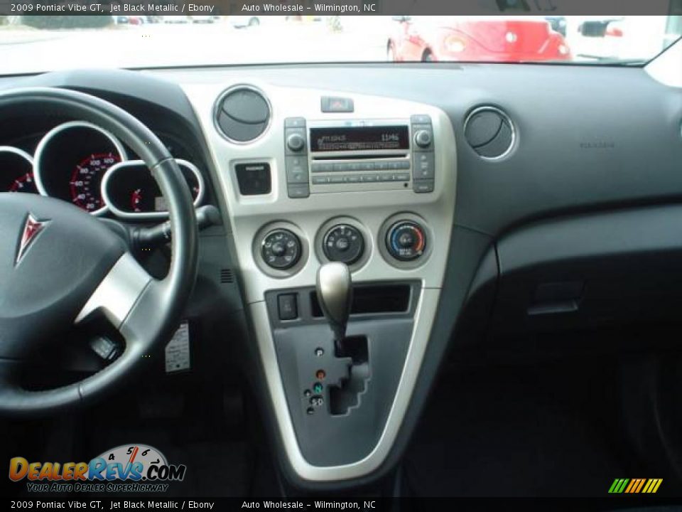 2009 Pontiac Vibe GT Jet Black Metallic / Ebony Photo #8