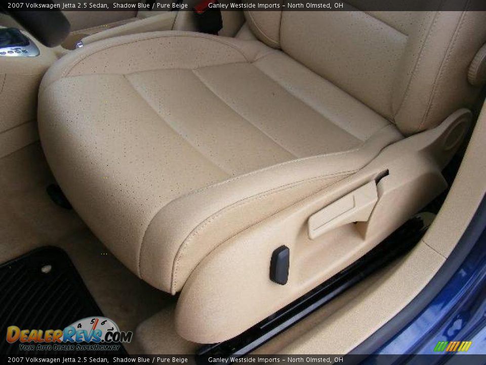 2007 Volkswagen Jetta 2.5 Sedan Shadow Blue / Pure Beige Photo #10
