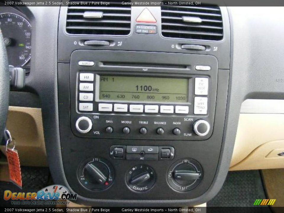 2007 Volkswagen Jetta 2.5 Sedan Shadow Blue / Pure Beige Photo #18