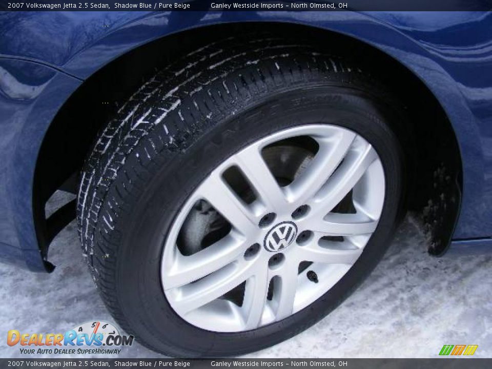 2007 Volkswagen Jetta 2.5 Sedan Shadow Blue / Pure Beige Photo #22