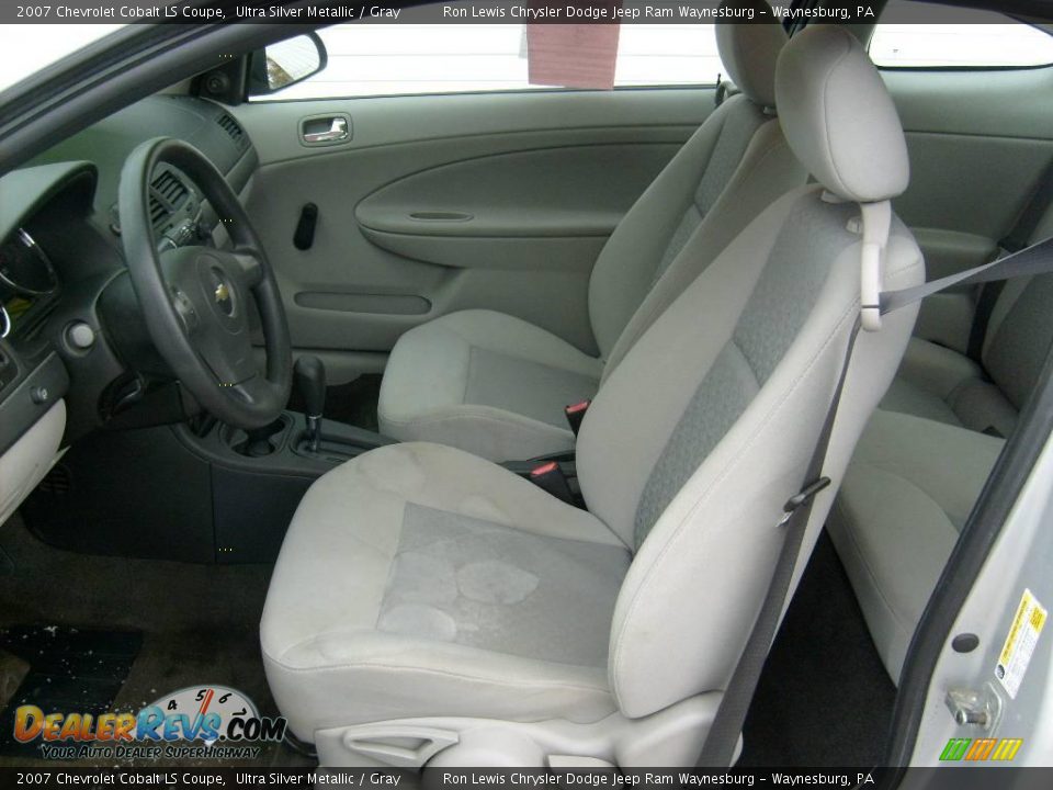 2007 Chevrolet Cobalt LS Coupe Ultra Silver Metallic / Gray Photo #9