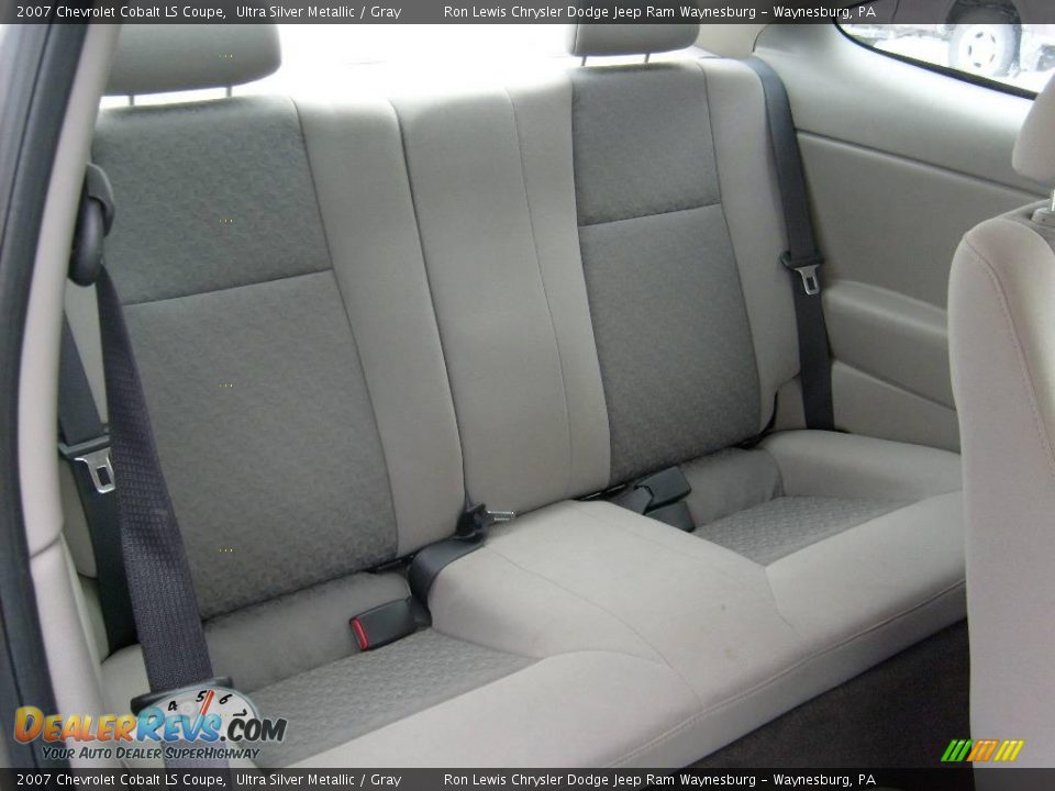 2007 Chevrolet Cobalt LS Coupe Ultra Silver Metallic / Gray Photo #15