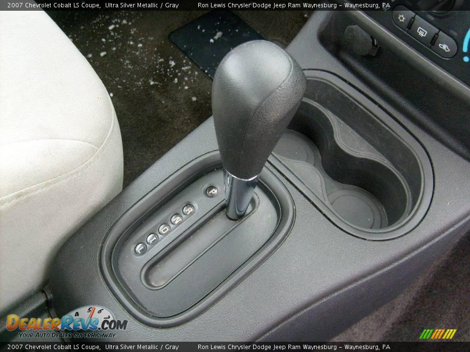2007 Chevrolet Cobalt LS Coupe Ultra Silver Metallic / Gray Photo #20