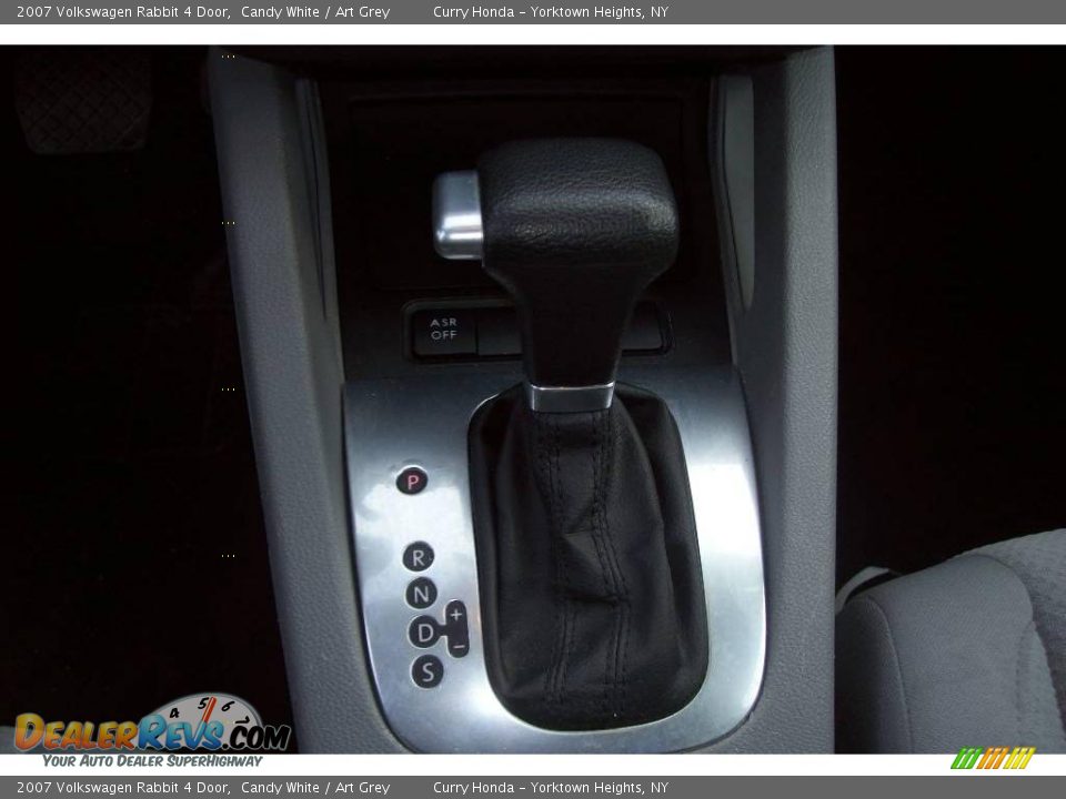 2007 Volkswagen Rabbit 4 Door Candy White / Art Grey Photo #17