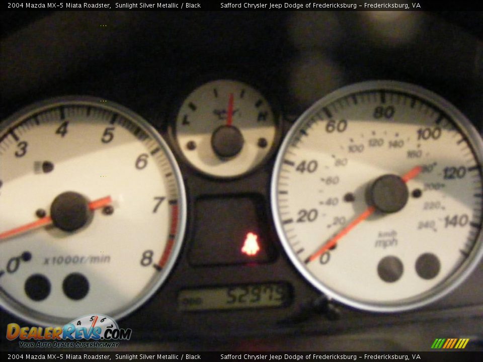 2004 Mazda MX-5 Miata Roadster Sunlight Silver Metallic / Black Photo #7