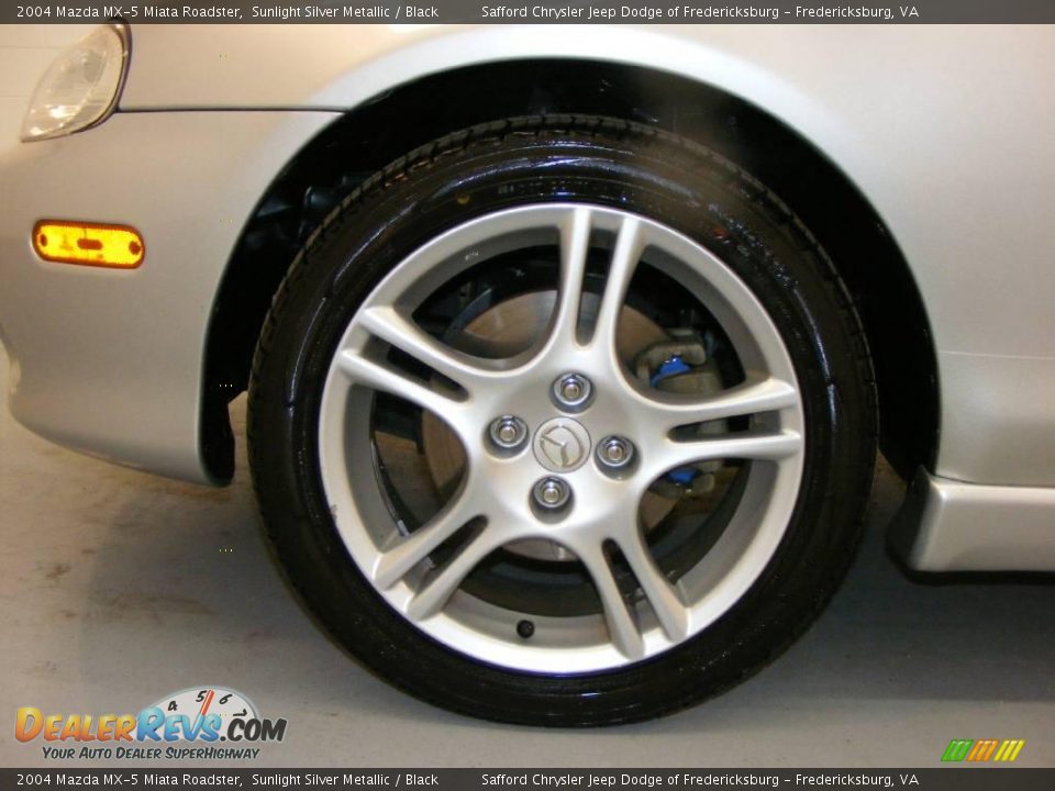 2004 Mazda MX-5 Miata Roadster Sunlight Silver Metallic / Black Photo #21