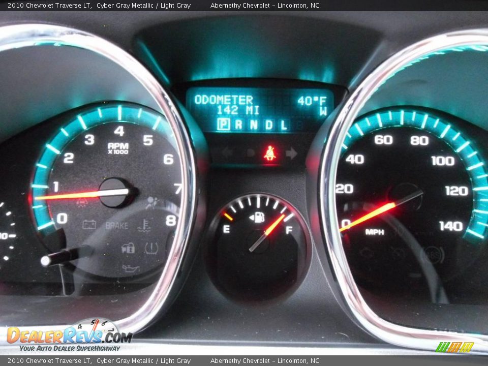 2010 Chevrolet Traverse LT Cyber Gray Metallic / Light Gray Photo #25