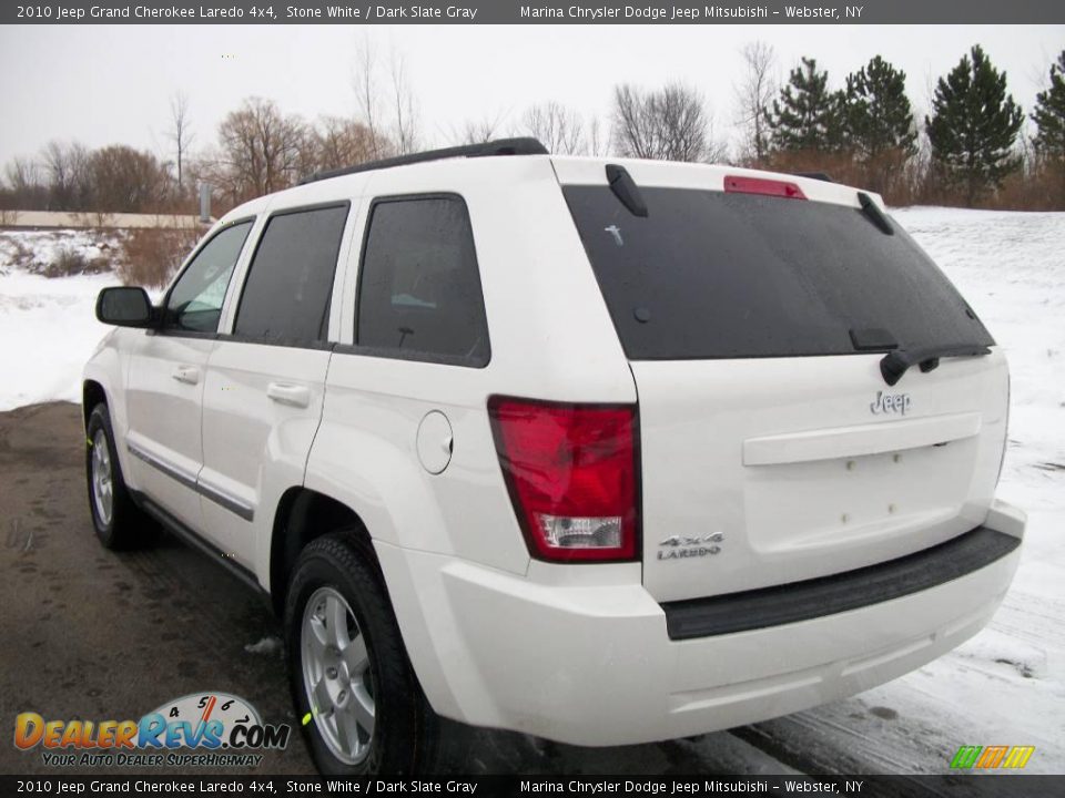 2010 Jeep Grand Cherokee Laredo 4x4 Stone White / Dark Slate Gray Photo #3