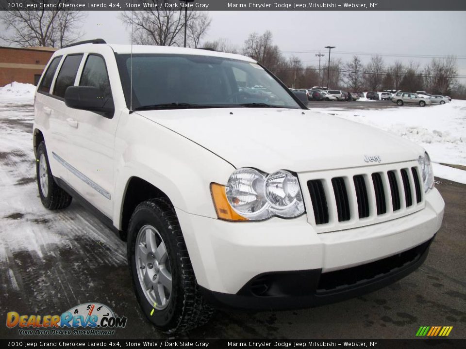2010 Jeep Grand Cherokee Laredo 4x4 Stone White / Dark Slate Gray Photo #7