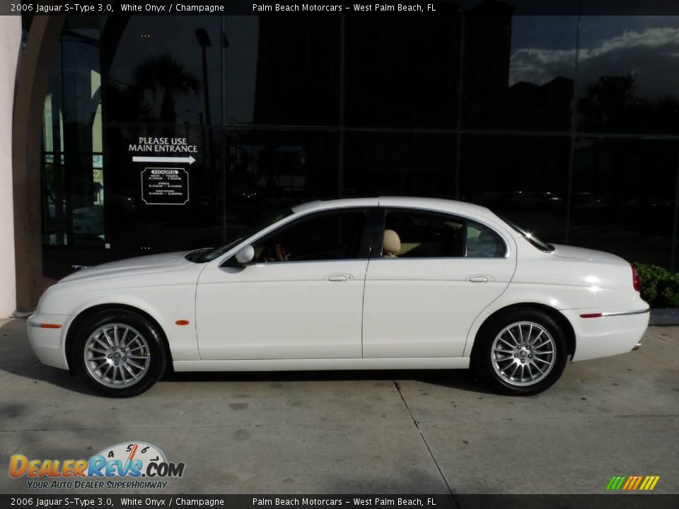 2006 Jaguar S-Type 3.0 White Onyx / Champagne Photo #3