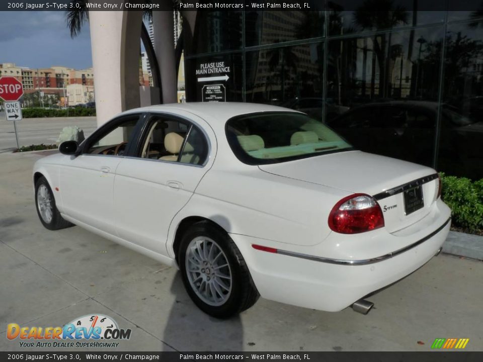 2006 Jaguar S-Type 3.0 White Onyx / Champagne Photo #4