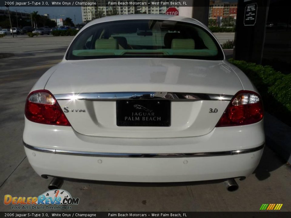 2006 Jaguar S-Type 3.0 White Onyx / Champagne Photo #5