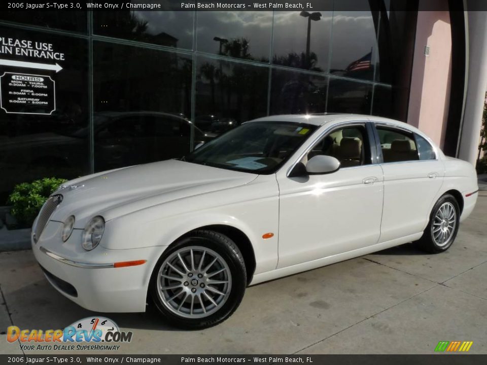 2006 Jaguar S-Type 3.0 White Onyx / Champagne Photo #14