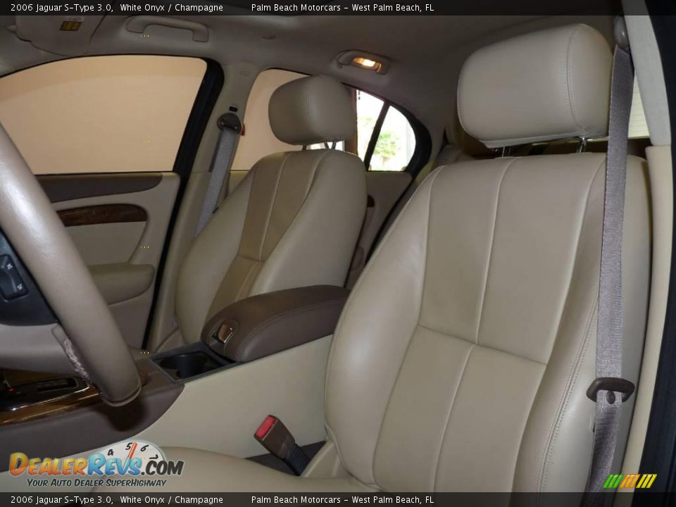 2006 Jaguar S-Type 3.0 White Onyx / Champagne Photo #18
