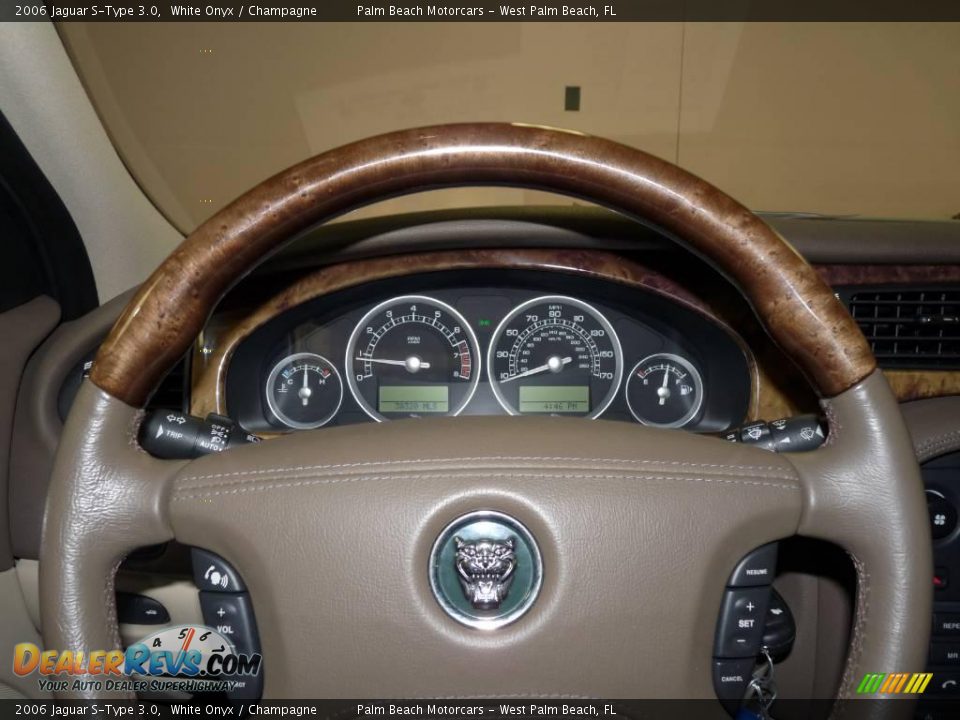 2006 Jaguar S-Type 3.0 White Onyx / Champagne Photo #36