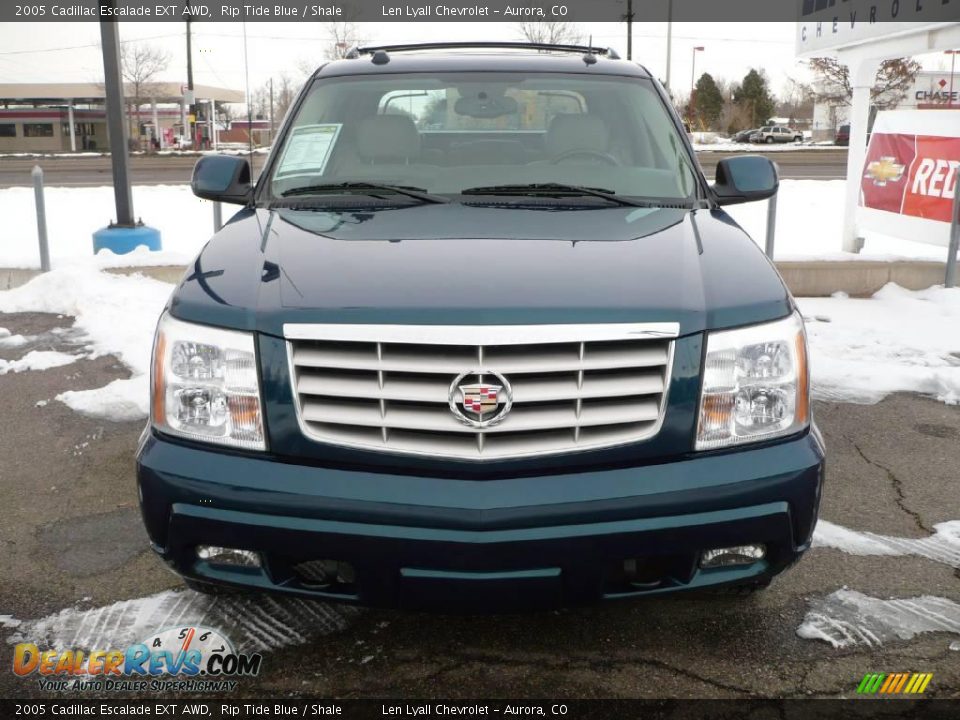 2005 Cadillac Escalade EXT AWD Rip Tide Blue / Shale Photo #2