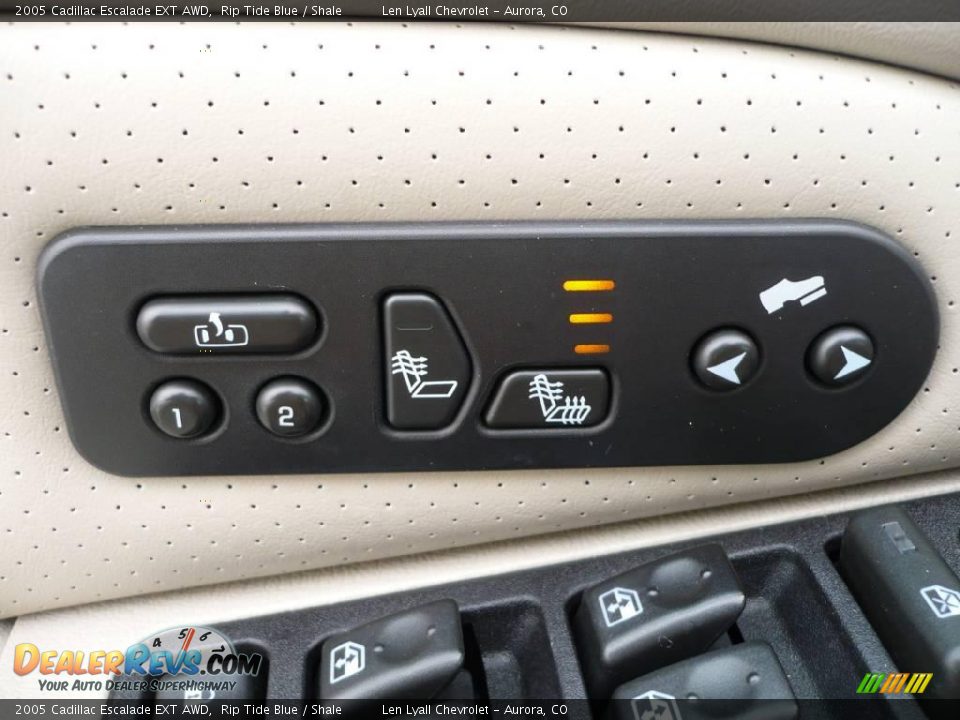 2005 Cadillac Escalade EXT AWD Rip Tide Blue / Shale Photo #9